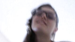 Etudiante filmée pendant son orgasme